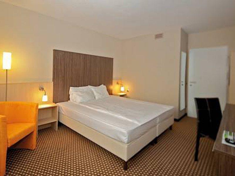 Best Western Smart Hotel Vösendorf Εξωτερικό φωτογραφία